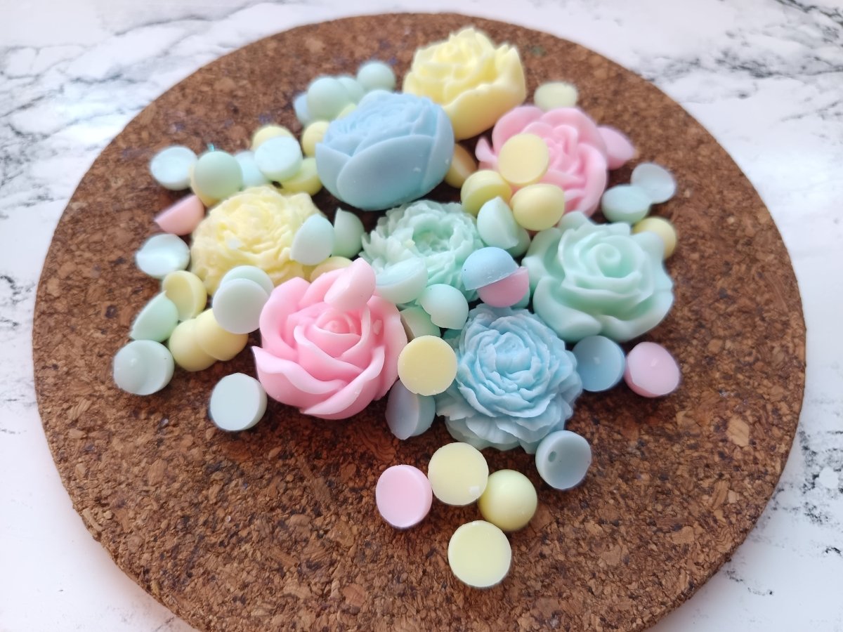 Waxmelts Transparent Flower | Aralia Candles - AraliaCandles