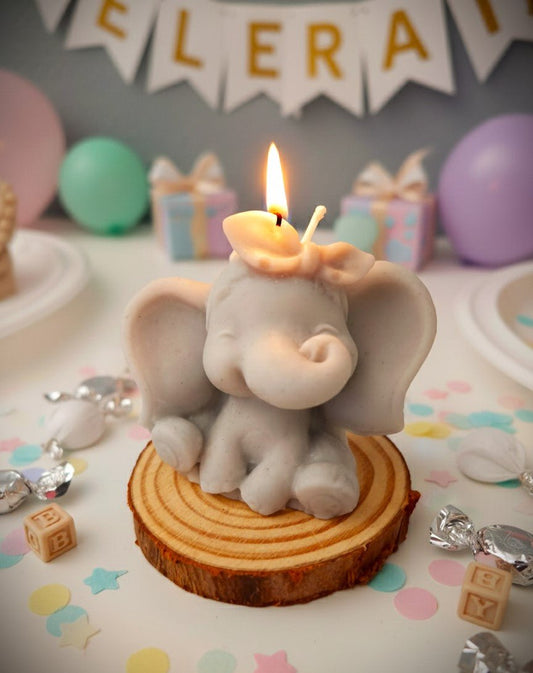 Vela Artesanal Elefante de Cera de Soja - Personalizable para Bautizos y Baby Showers - AraliaCandles