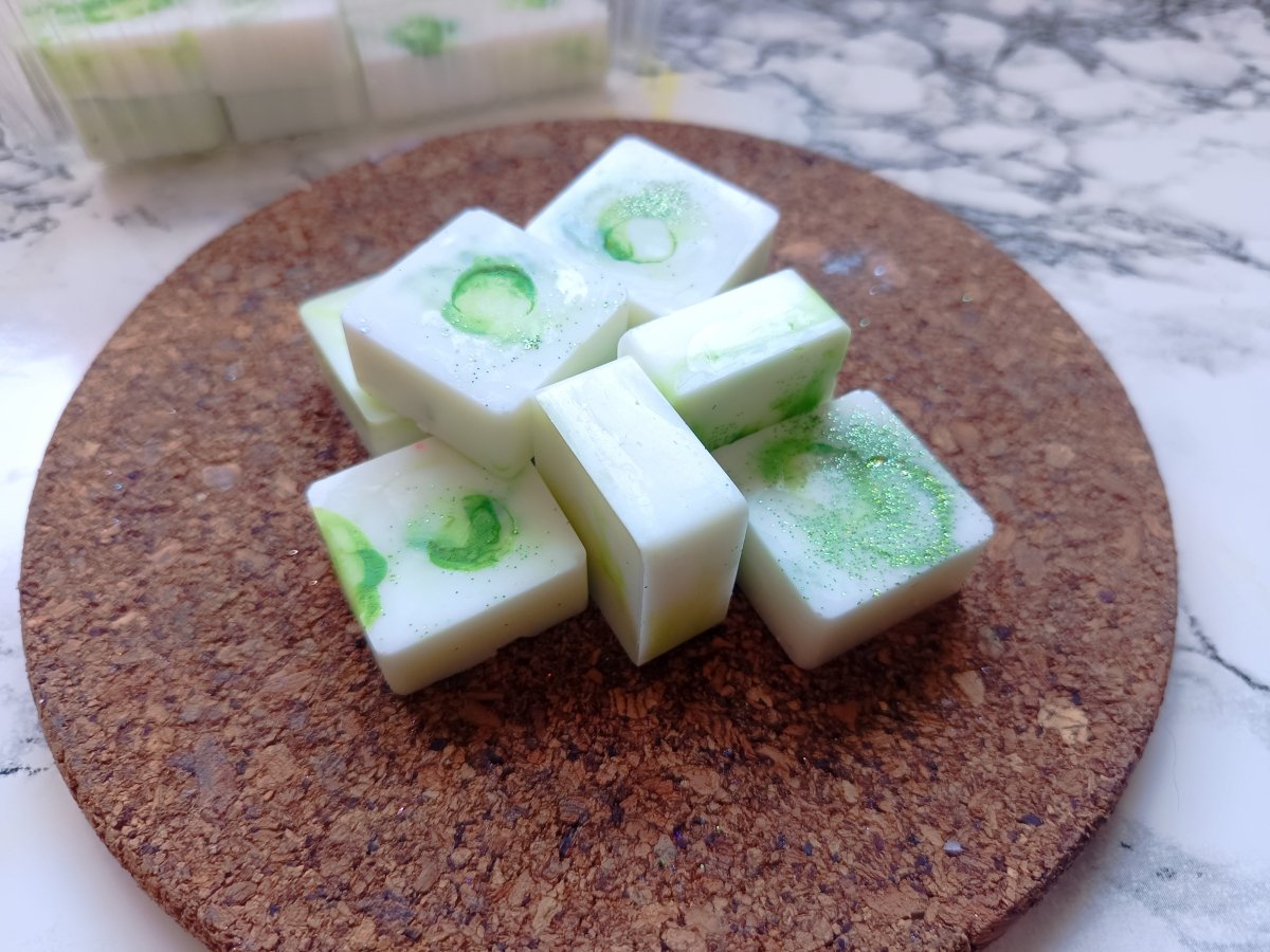 Bombones aromáticos Pera Inglesa y Fresia - AraliaCandles