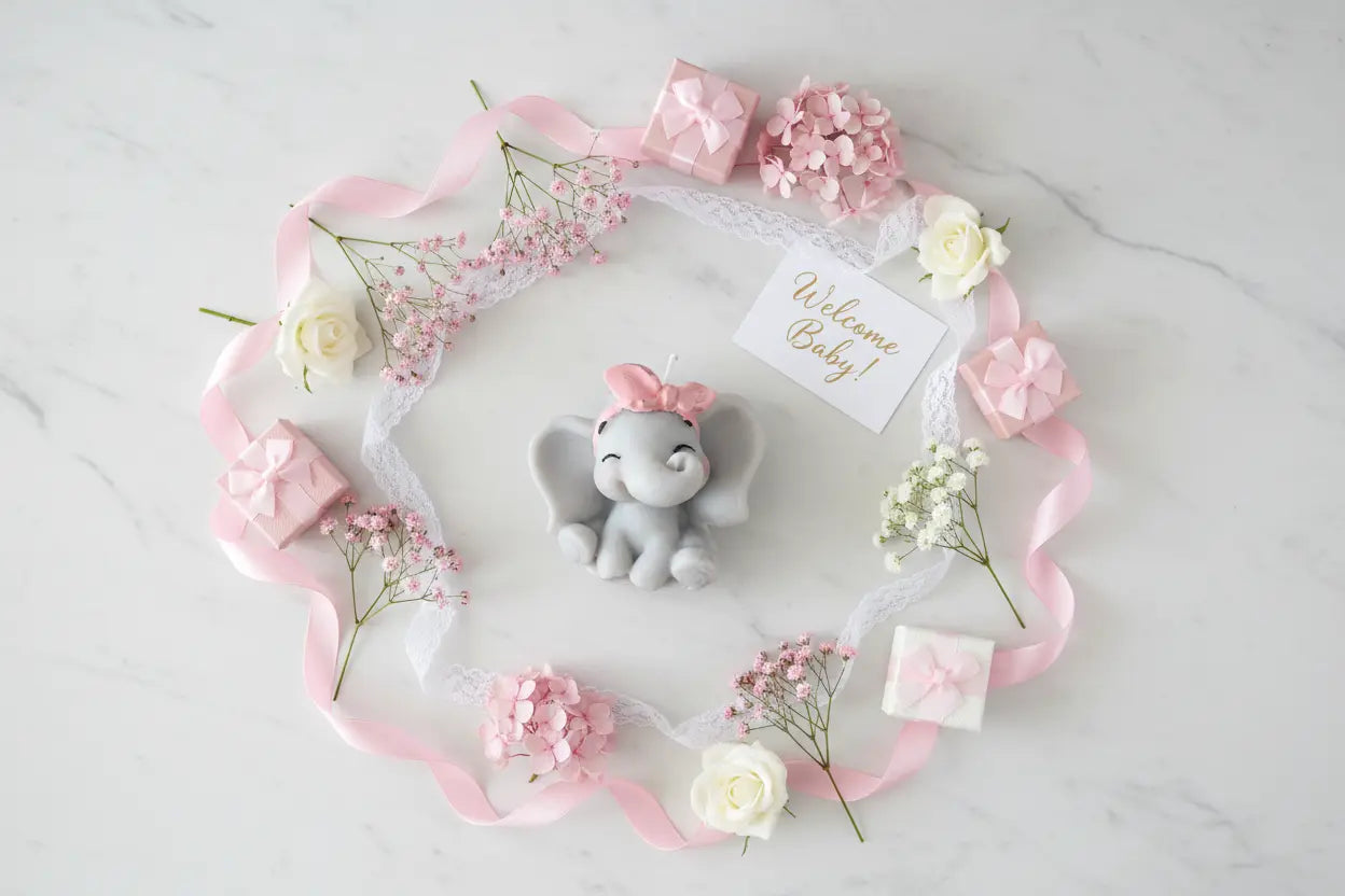 Vela Artesanal Elefante NIÑA de Cera de Soja - Personalizable para Bautizos y Baby Showers
