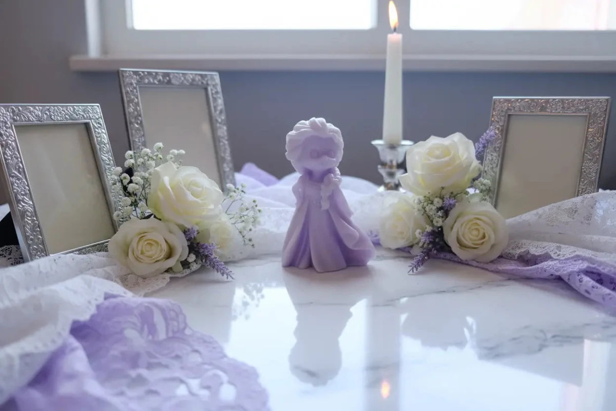 Figura Princesa de Cera de Soja | Aralia Candles - AraliaCandles