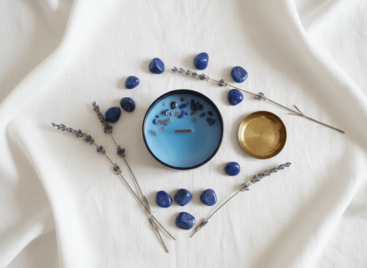 Vela Ritualizada Lapislázuli Cera de Soja Artesanal | AraliaCandles - AraliaCandles