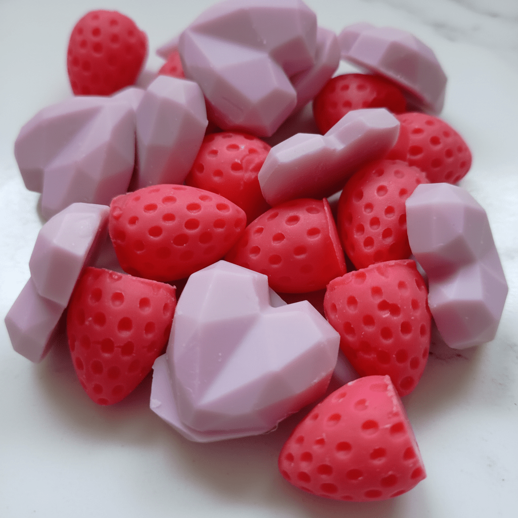 Strawberry Betty - Wax Melts | Aralia Candles - AraliaCandles