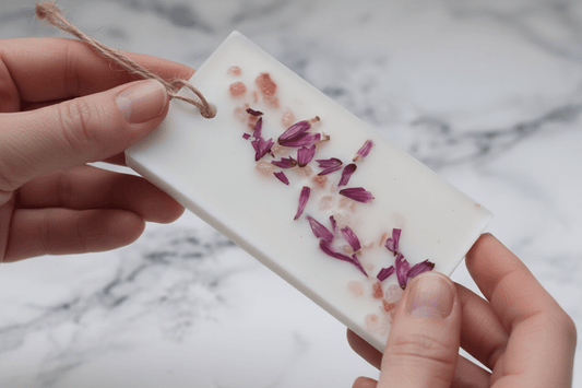 Ambientador en mano Aralia Candles